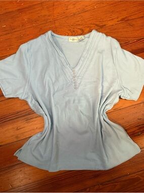 Light Blue V-Neck Short Sleeve Women's Top